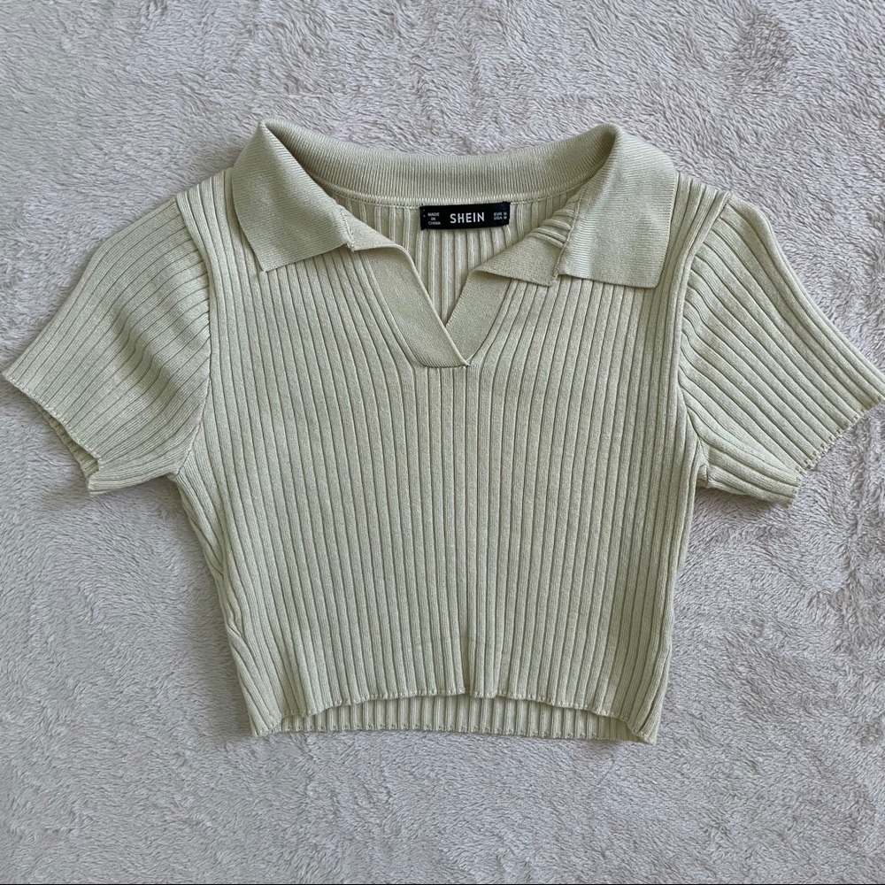 ribbed collared crop top